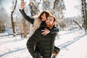 Lee más sobre el artículo CUIDADOS DEL CABELLO EN INVIERNO ¡PROTÉGELO DEL FRÍO!