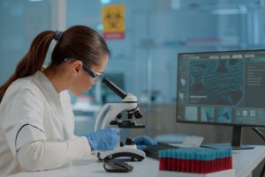 Lee más sobre el artículo COMPOSICIÓN DEL CABELLO